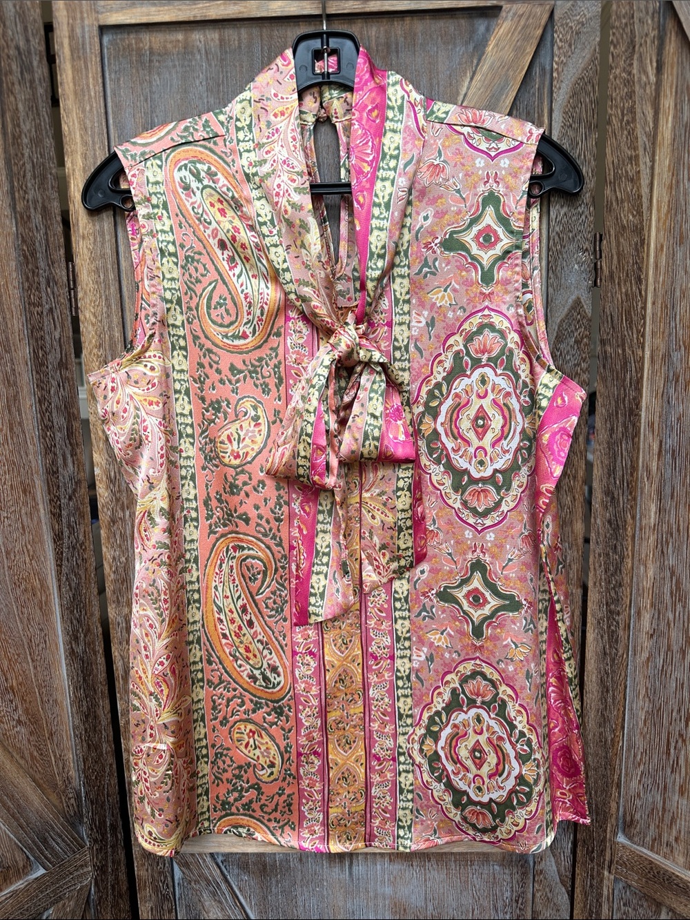 Tahara Paisley Tie-Neck Sleeveless Blouse - Pink & Green Size Small